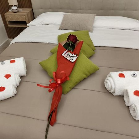 B&B Chapeau Casagiove Bagian luar foto